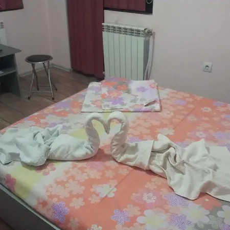 Bedrock Vendégház