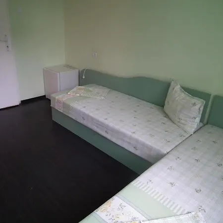 Bedrock Vendégház