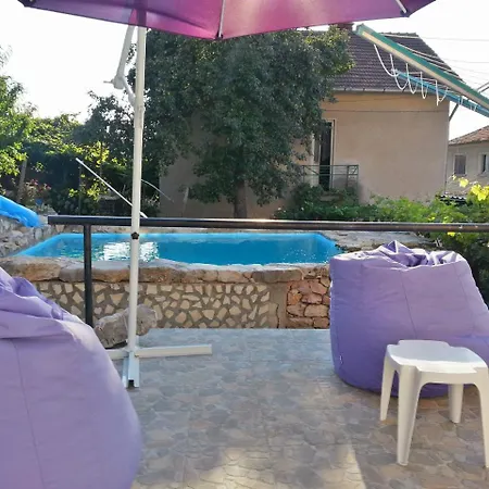 Konukevi Bedrock Belogradçik