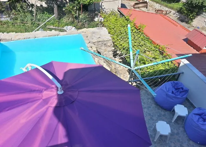 Konukevi Bedrock Belogradçik