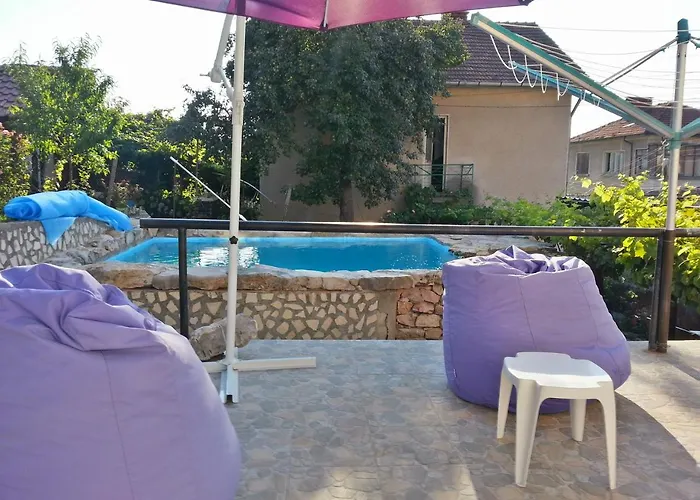 Konukevi Bedrock Belogradçik